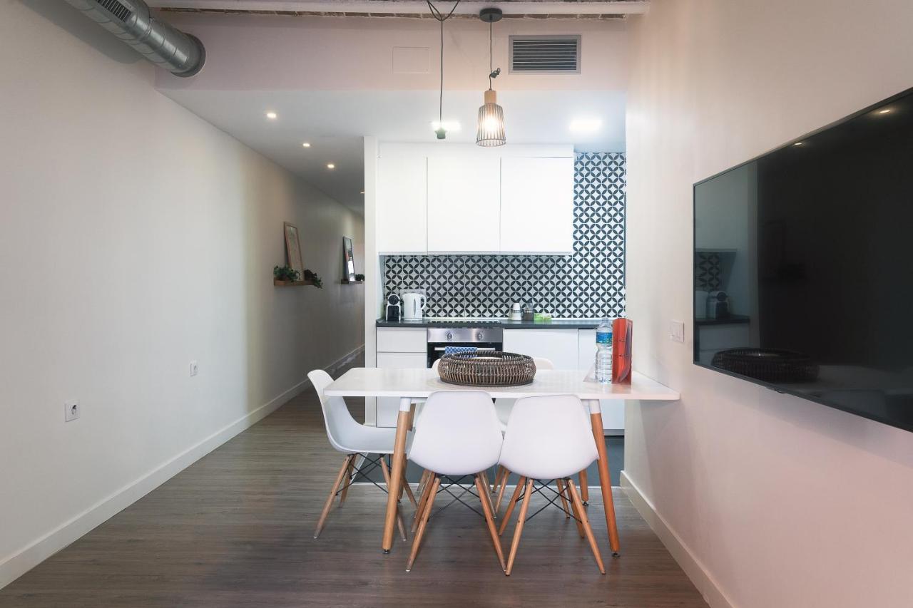 Modern Catalan Apartments By Olala Homes L'Hospitalet de Llobregat Exterior foto