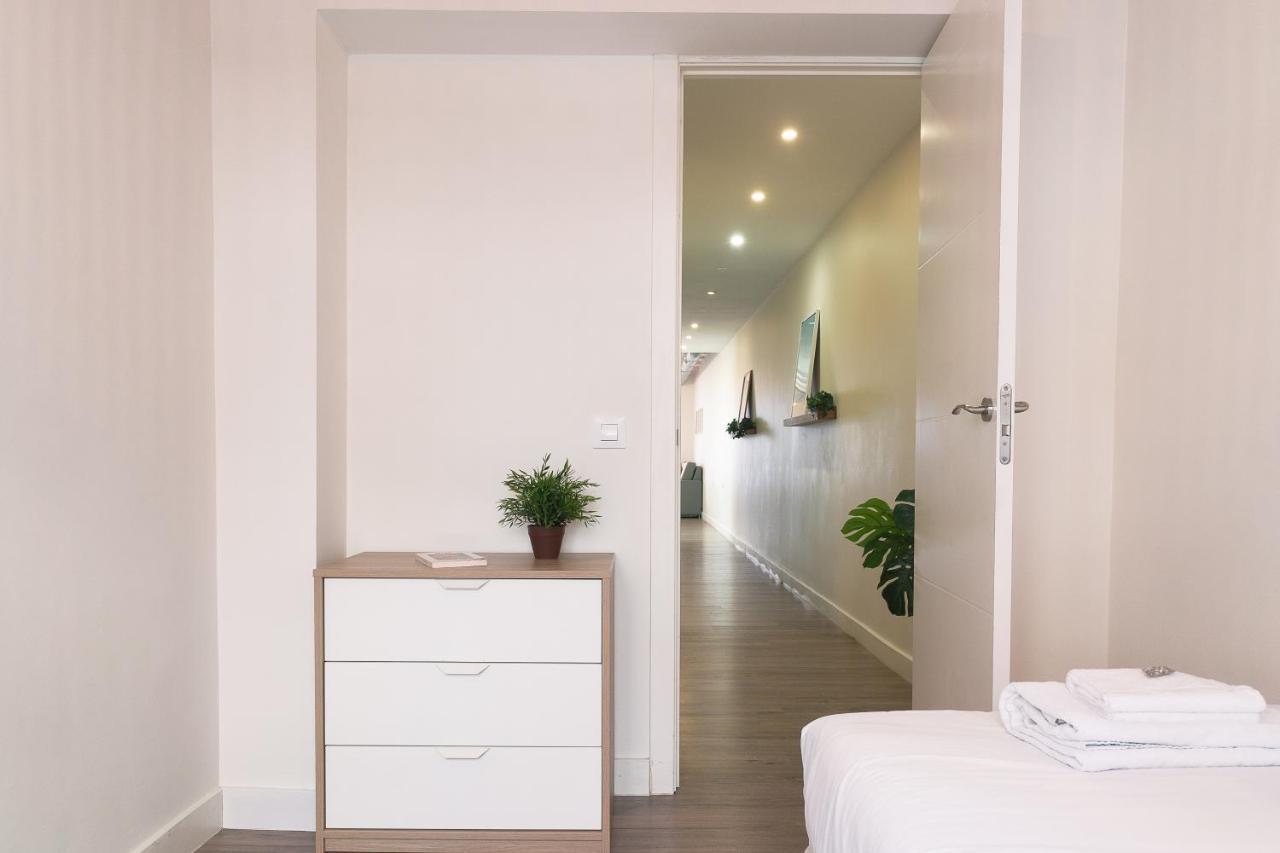 Modern Catalan Apartments By Olala Homes L'Hospitalet de Llobregat Exterior foto