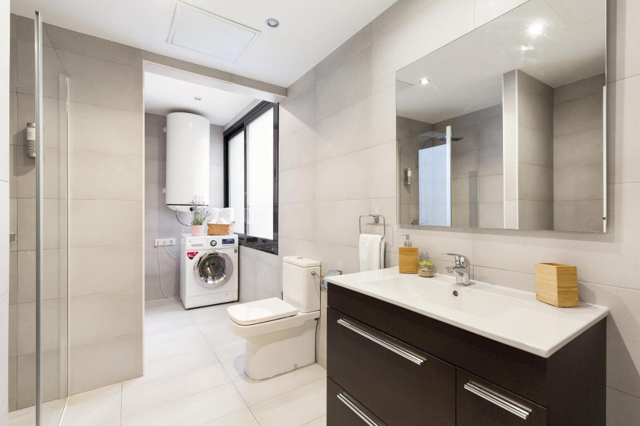 Modern Catalan Apartments By Olala Homes L'Hospitalet de Llobregat Exterior foto
